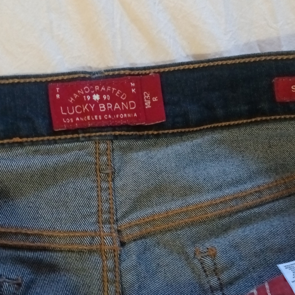 Lucky Brand Dark Denim Sweet & Straight Style Size 14/32 Regular - Picture 2 of 5